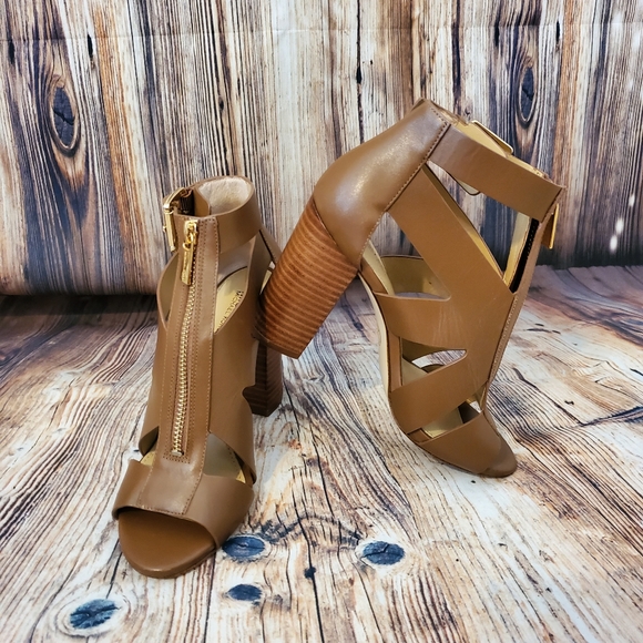 MICHAEL KORS  Anya Open Toe Sandal - Picture 3 of 13